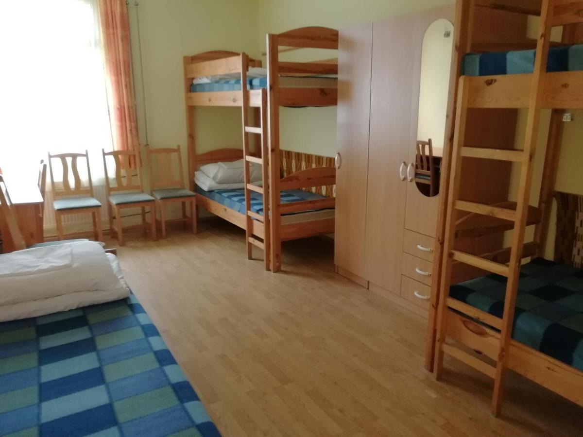 Napsugár Szálló Baja Exterior foto