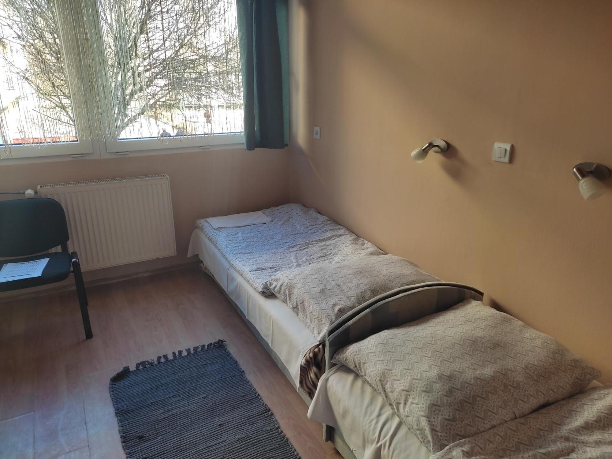 Napsugár Szálló Baja Habitación foto